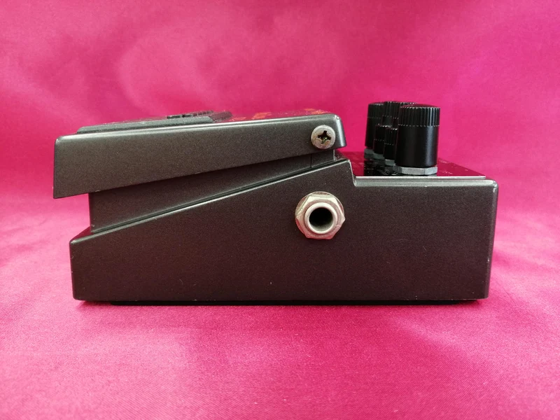 BOSS Effektpedal MT-2