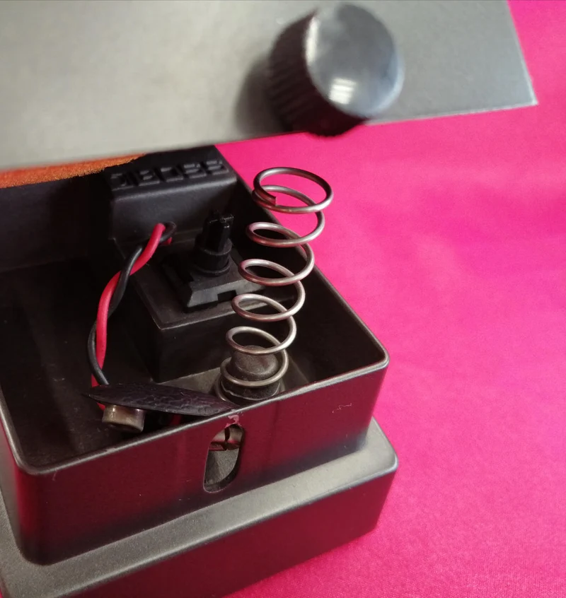 BOSS Effektpedal MT-2
