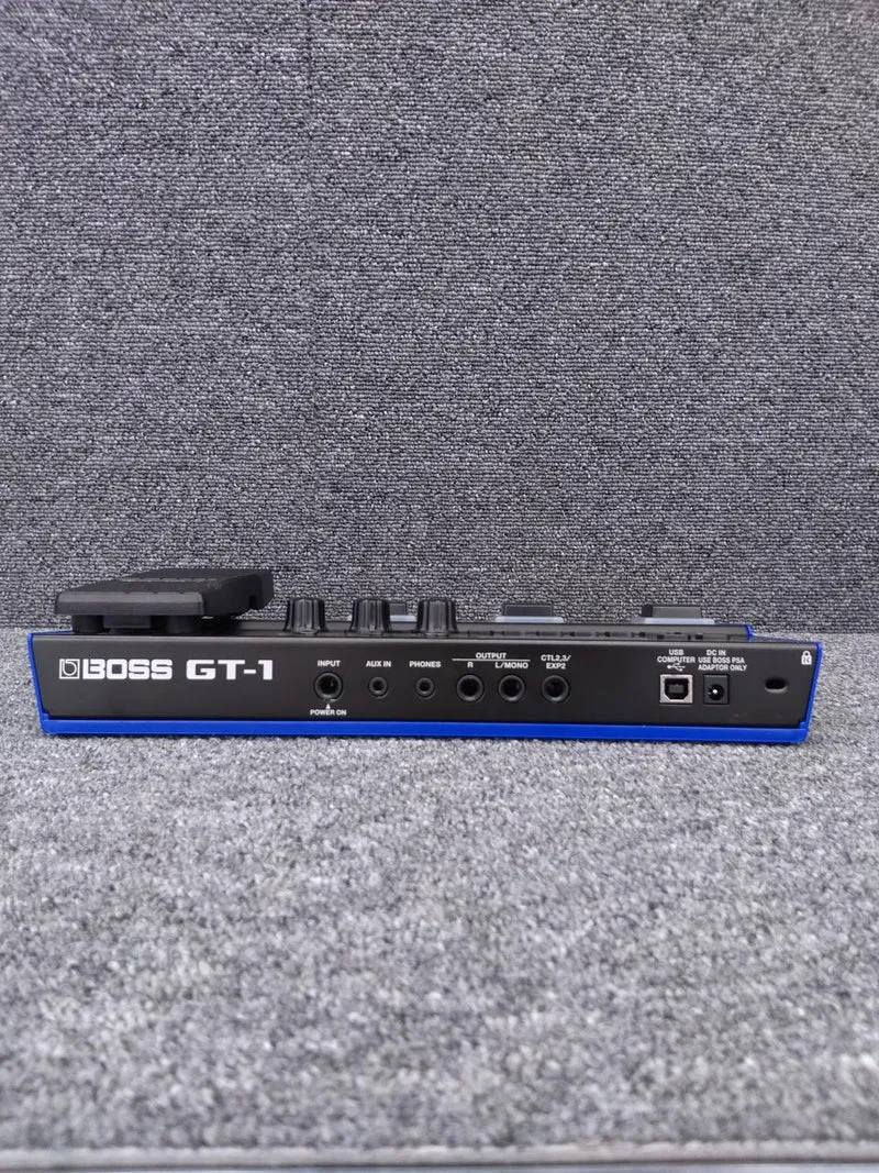 BOSS Multi-Effektgerät GT-1