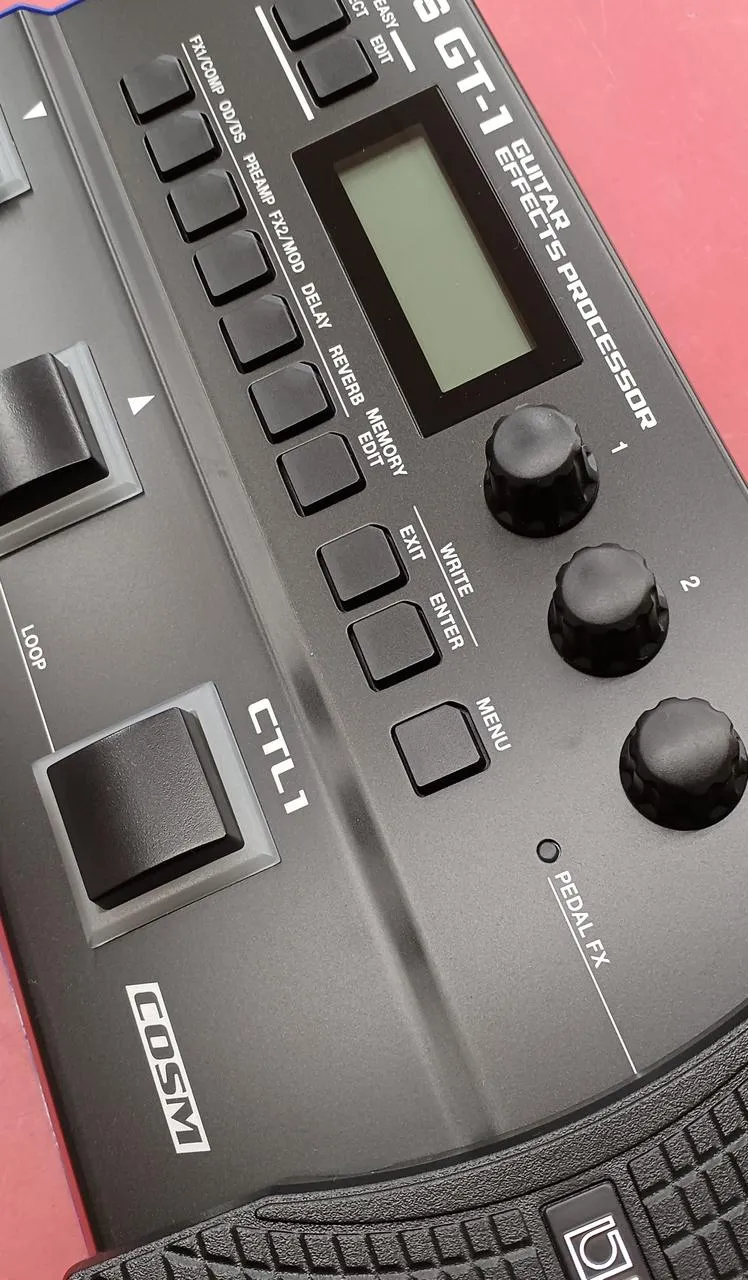 BOSS Multi-Effektgerät GT-1