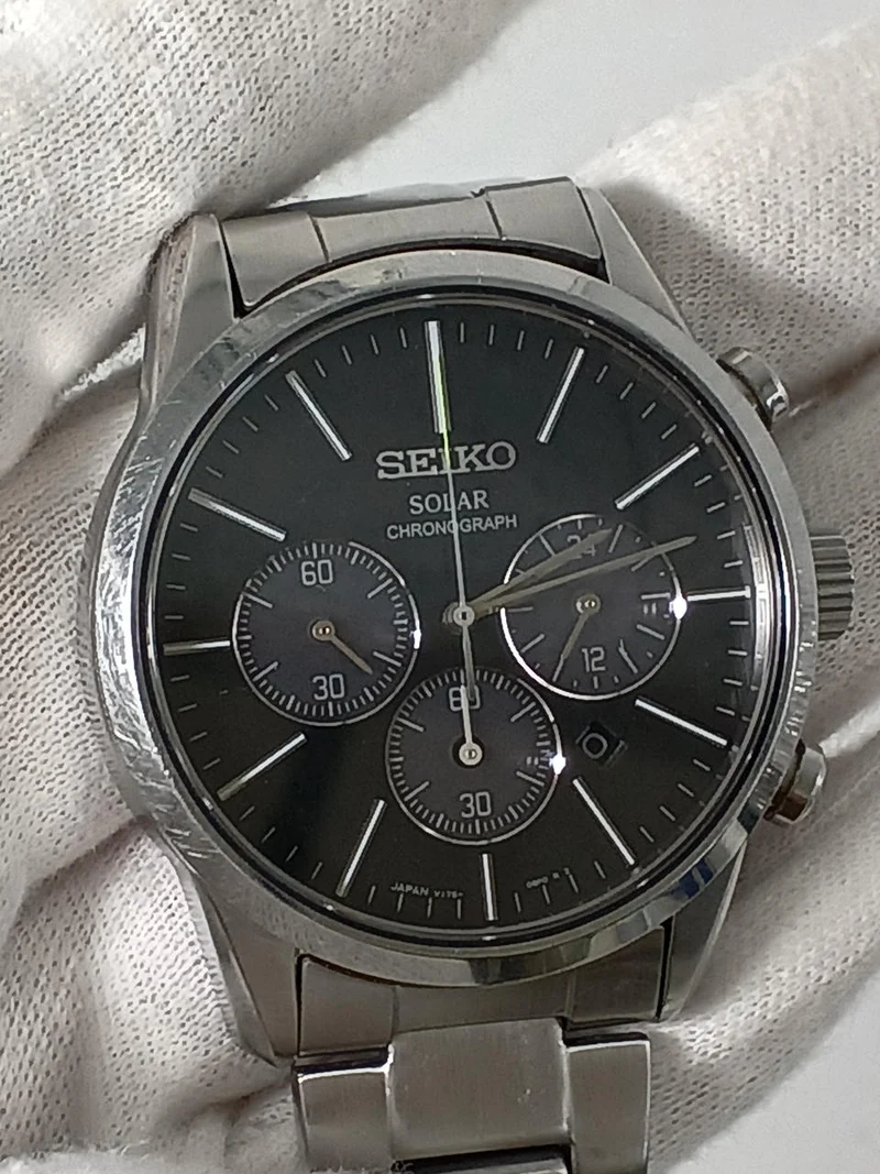 SEIKO Solar-Chronograph Armbanduhr V175-0BJ0