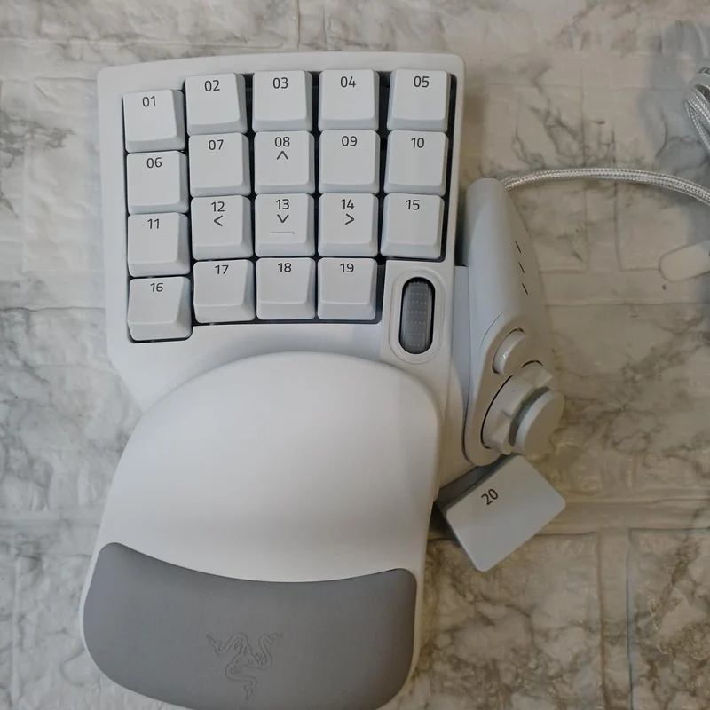RAZER Linkshänder-Tastatur RZ07-0311