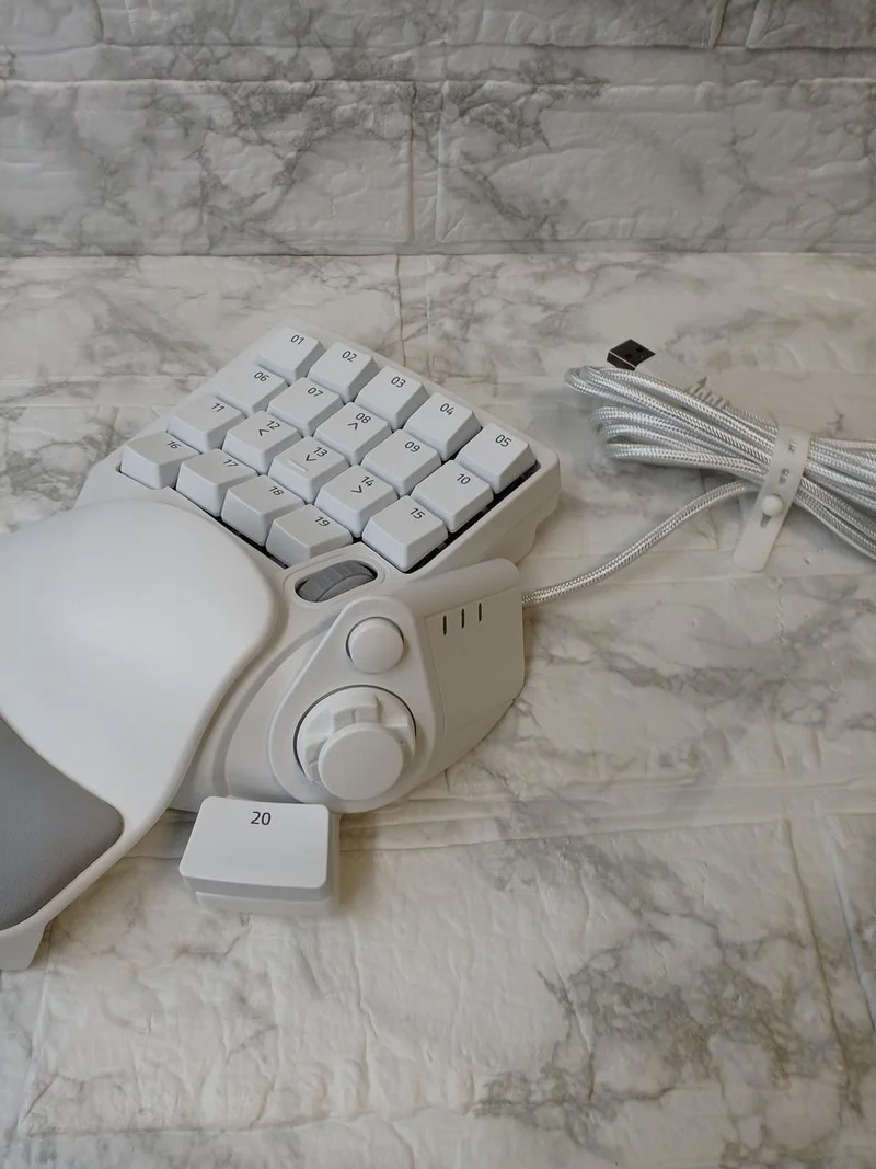 RAZER Linkshänder-Tastatur RZ07-0311