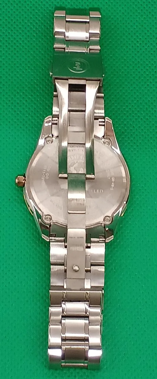 CITIZEN EXCEED Eco-Drive Funkgesteuerte Uhr H111-T016961
