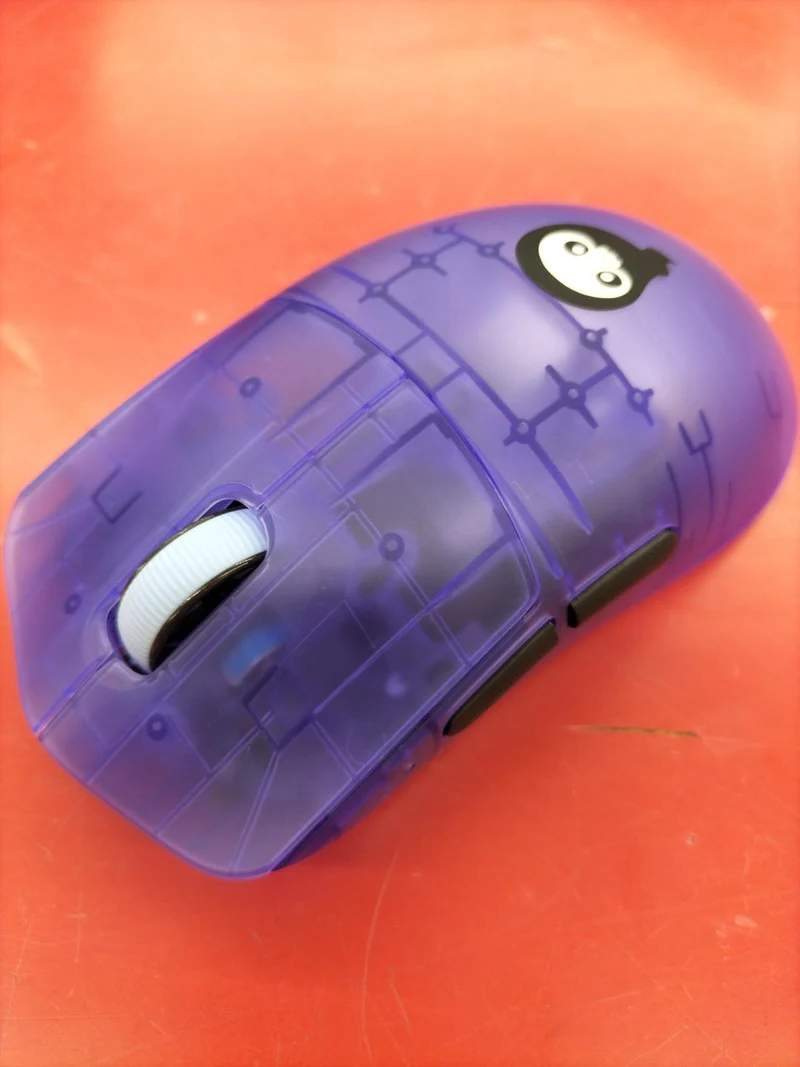 PULSAR Gaming-Maus Kuromu Yono EDITION