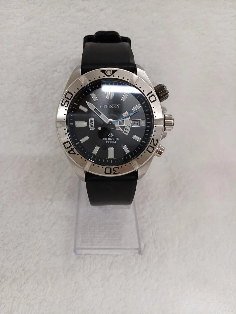 CITIZEN Eco-Drive Funkgesteuerte Uhr H112-T026524