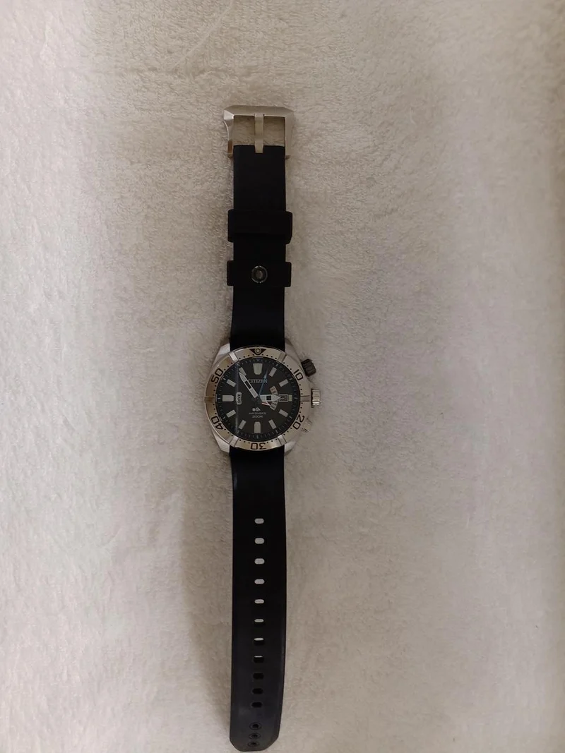 CITIZEN Eco-Drive Funkgesteuerte Uhr H112-T026524