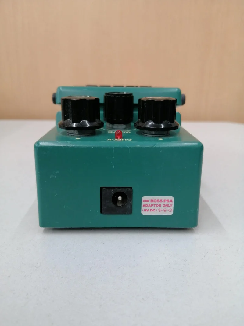 BOSS Tremolo TR-2