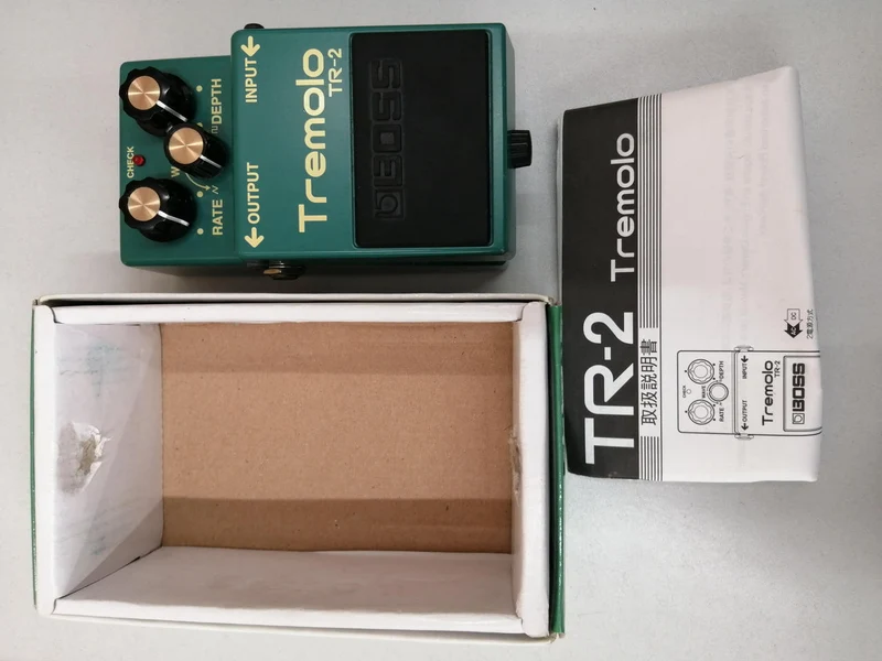 BOSS Tremolo TR-2
