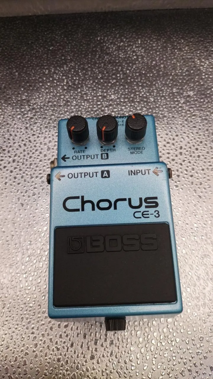 BOSS Effektpedal CE-3