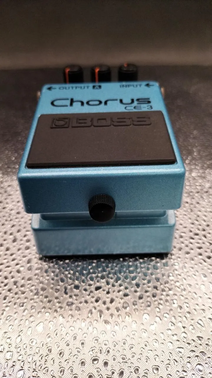 BOSS Effektpedal CE-3