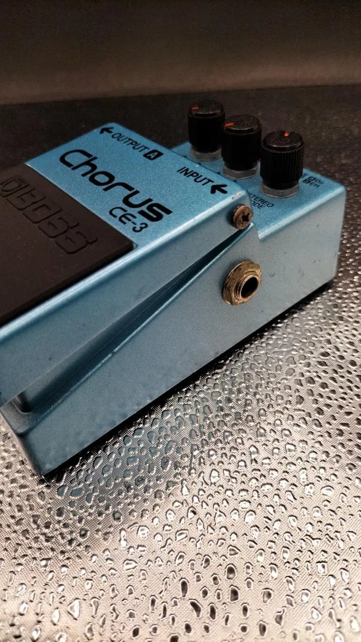 BOSS Effektpedal CE-3