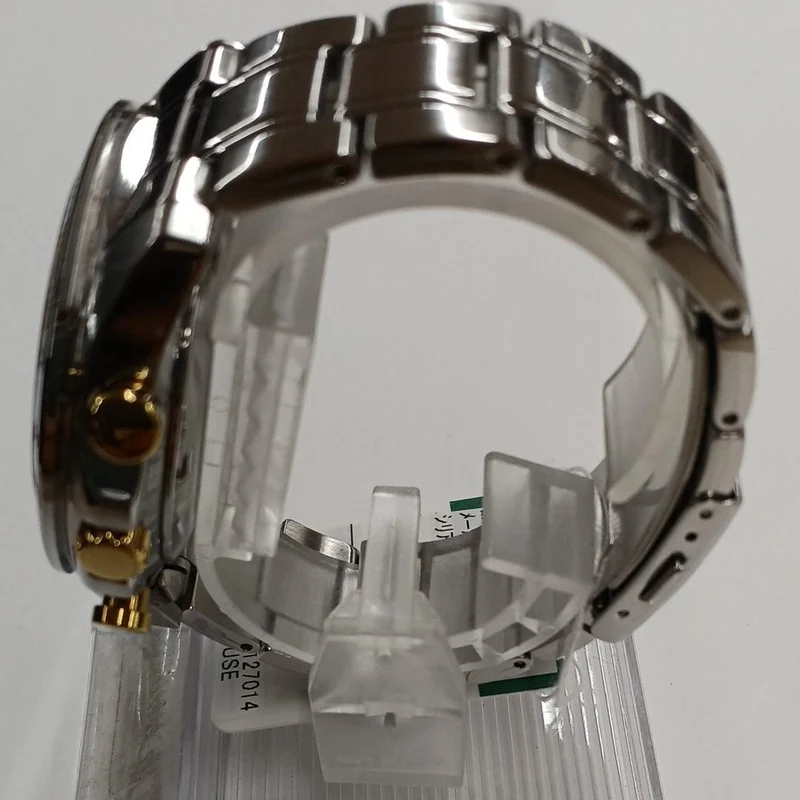 SEIKO Quartz 8T63-00D0