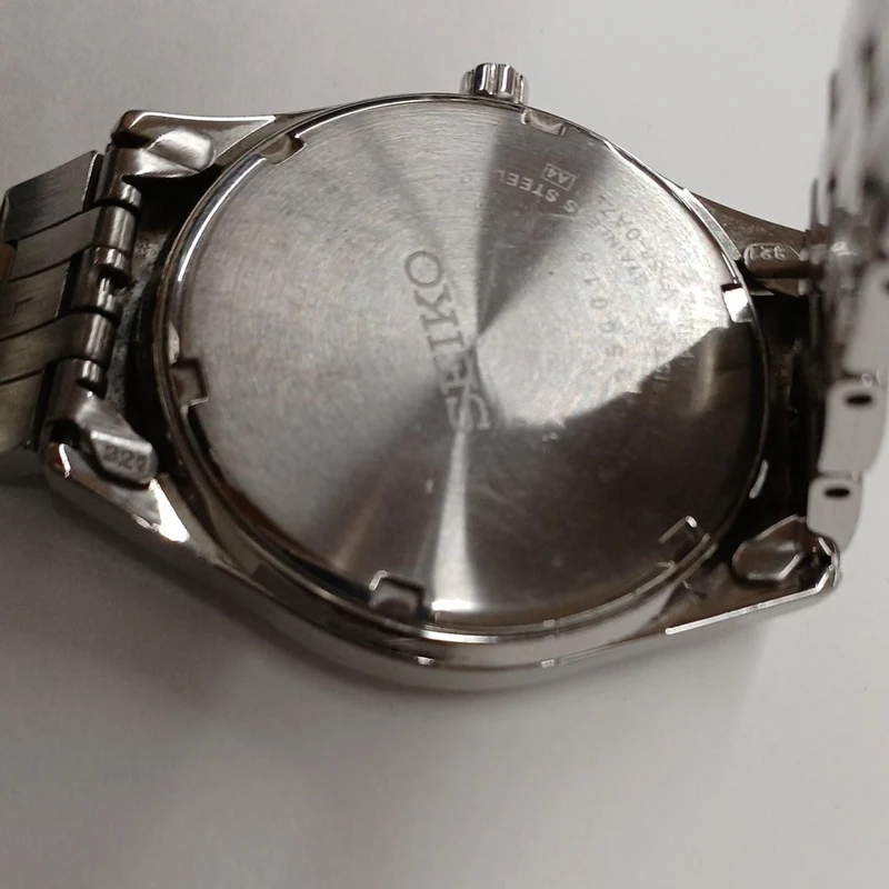 SEIKO Solar-Funkuhr V158-0AZ0