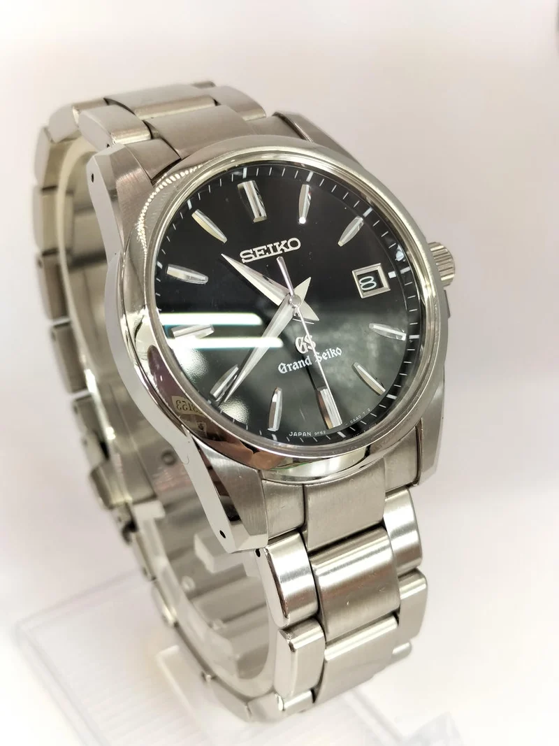 SEIKO Analog Quartz SBGX055