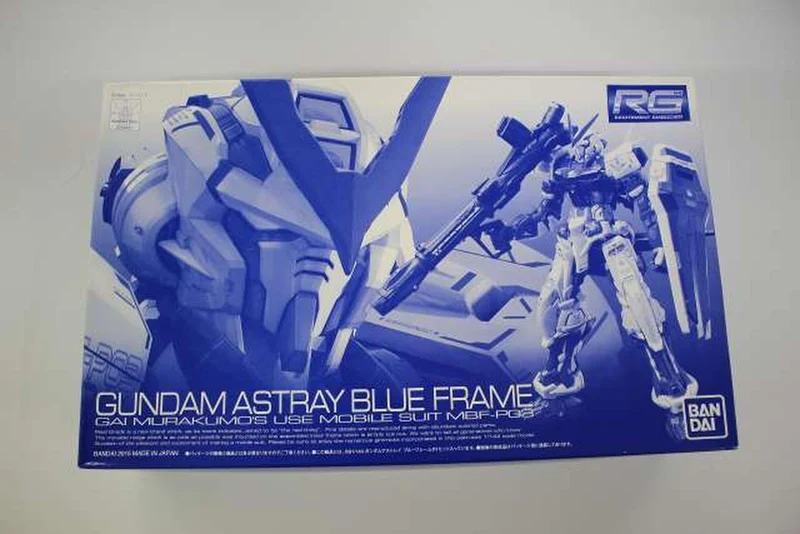 BANDAI Plastikmodell RG 1/144 Gundam Astray Blue Frame