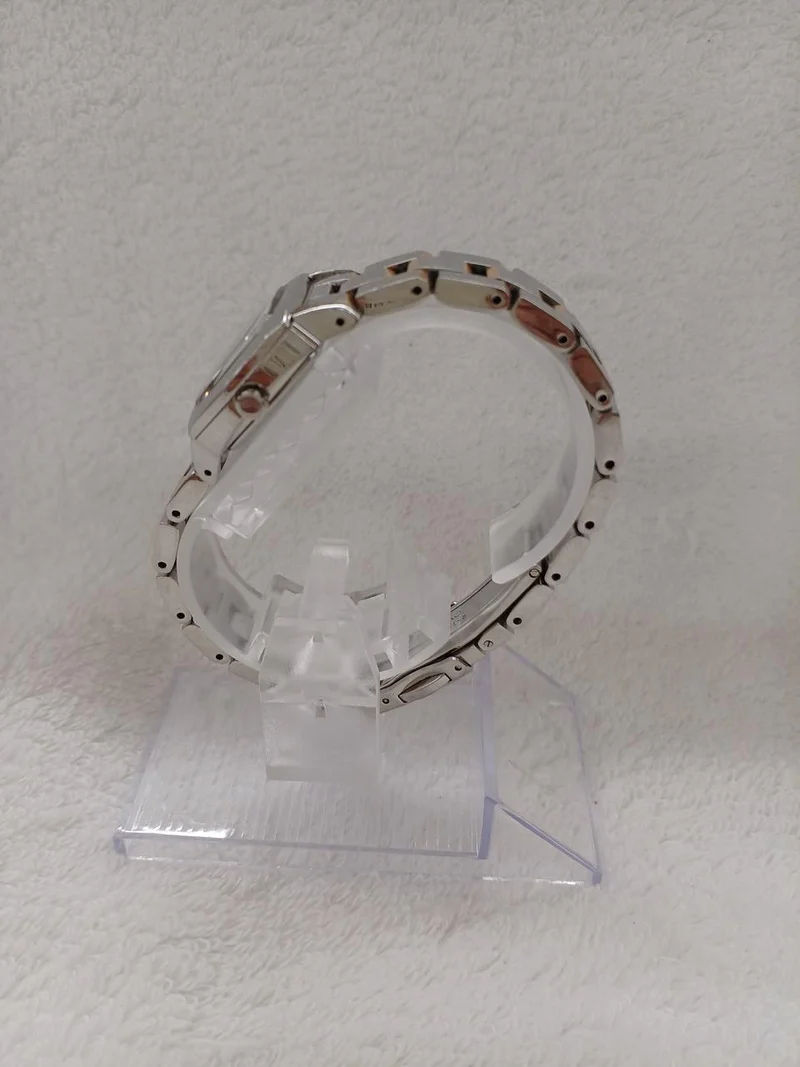 SEIKO Quarz-Armbanduhr 1F21-0BC0