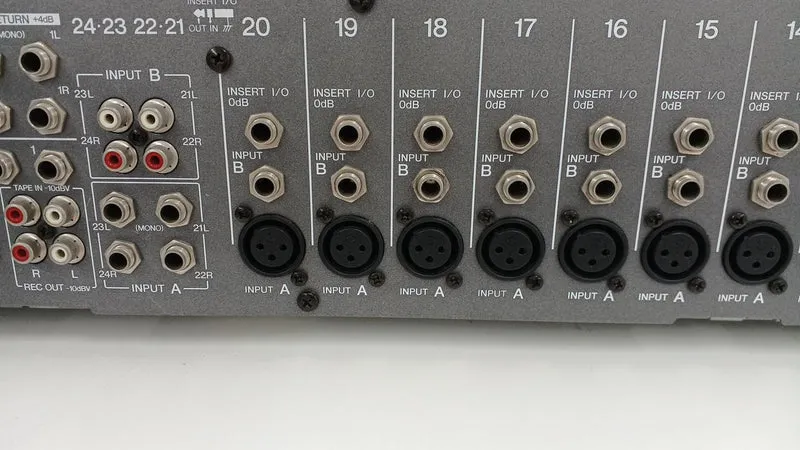 [SCHROTT] YAMAHA Mixer GF24/12
