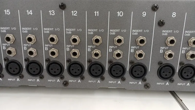 [SCHROTT] YAMAHA Mixer GF24/12