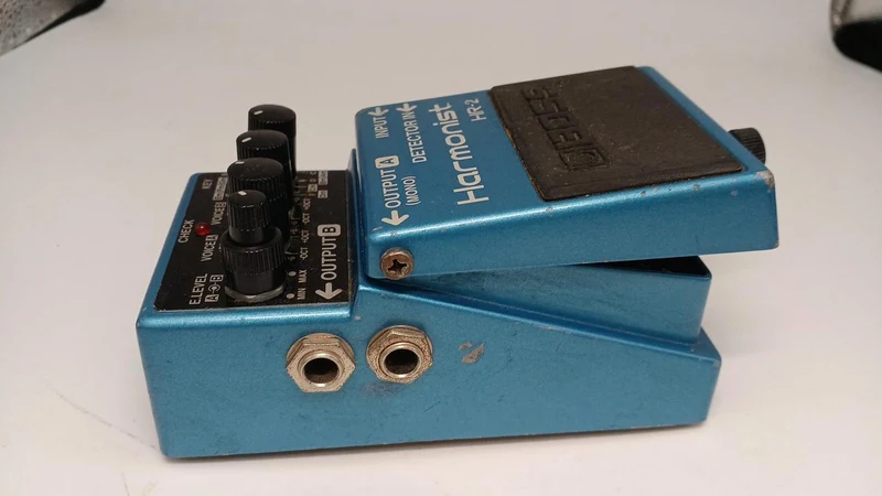 BOSS Effektpedal HR-2