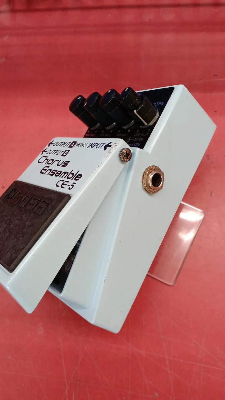 BOSS Chorus CE-5