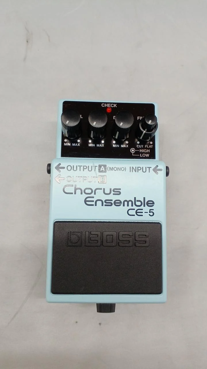 BOSS Effektpedal: CE-5
