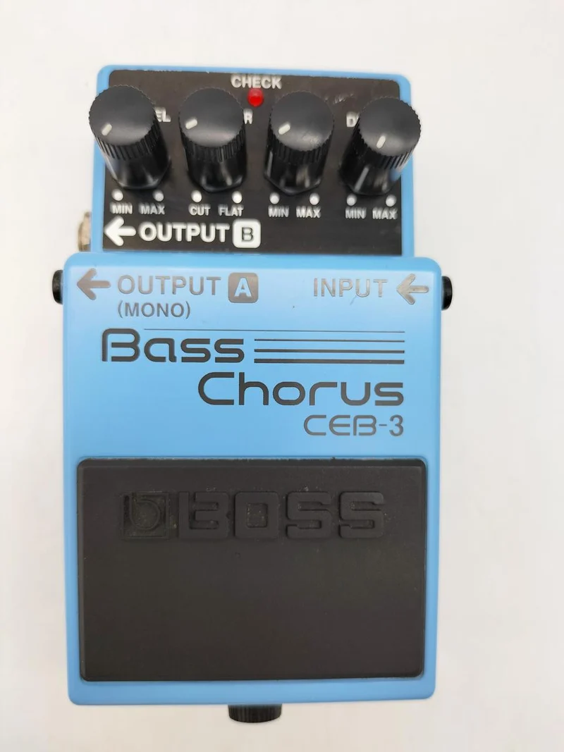 BOSS Effektpedal: CEB-3
