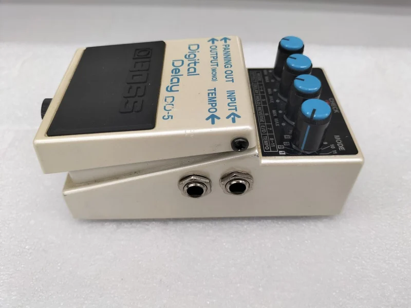 BOSS Digital Delay DD-5