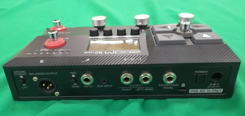 ZOOM Multi-Effektpedal für Bass B2 FOUR