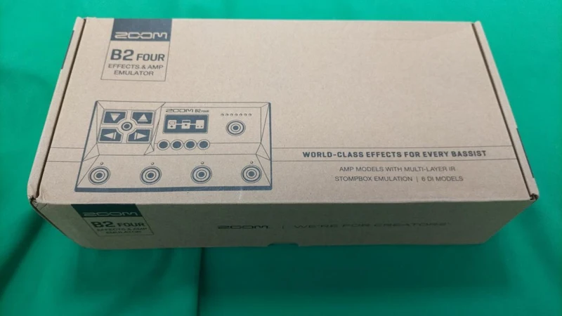 ZOOM Multi-Effektpedal für Bass B2 FOUR