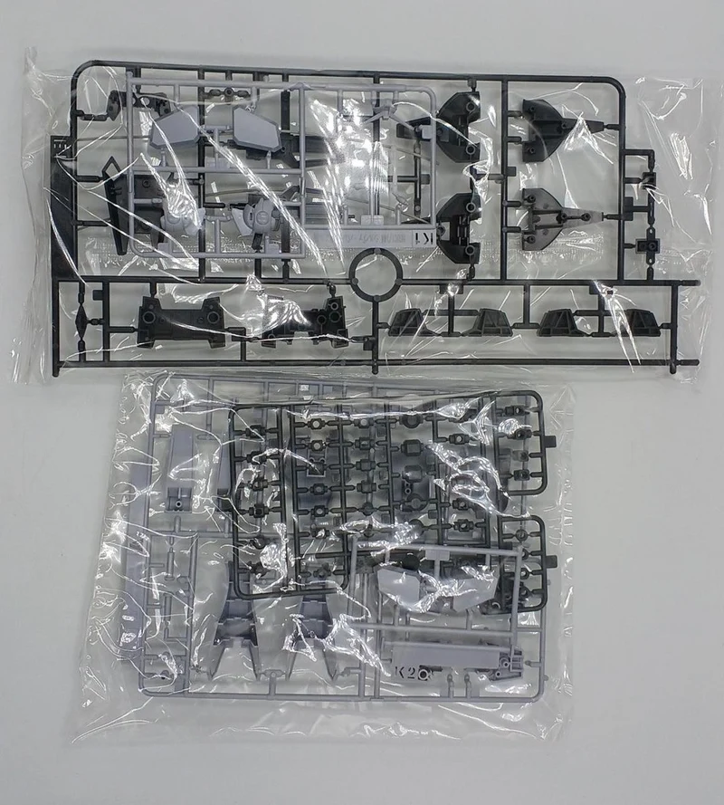 BANDAI Mobile Suit Gundam UC HG 1/144 Silver Barreto (Gael Chans Custom)