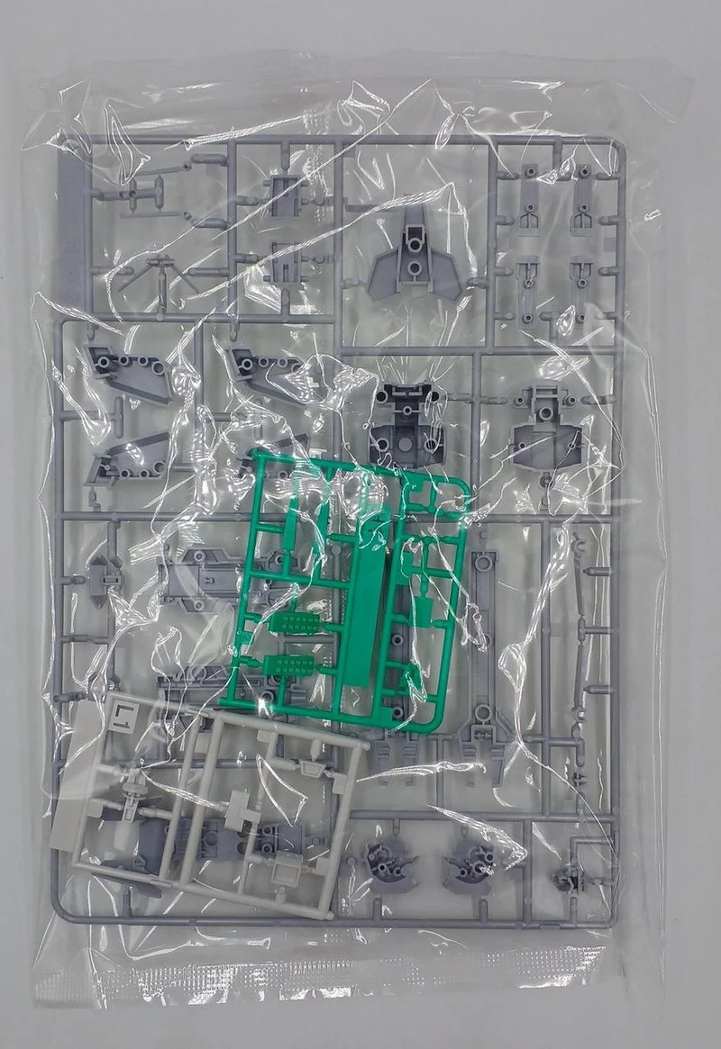 BANDAI Mobile Suit Gundam UC HG 1/144 Silver Barreto (Gael Chans Custom)