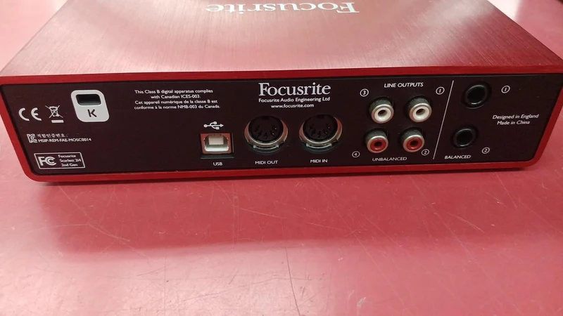 FOCUSRITE Audio-Interface: SCARLETT 2I4