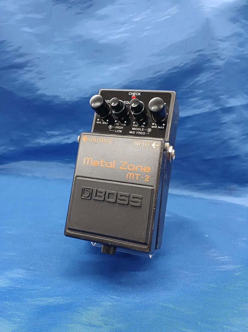 BOSS Effektpedal MT-2
