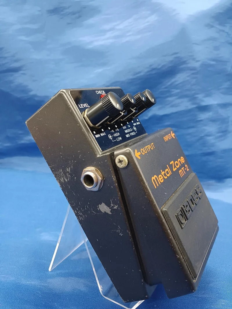 BOSS Effektpedal MT-2
