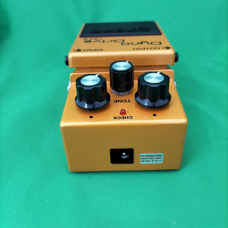 BOSS Effekte & Verzerrungseffekte DYNA DRIVE DN-2