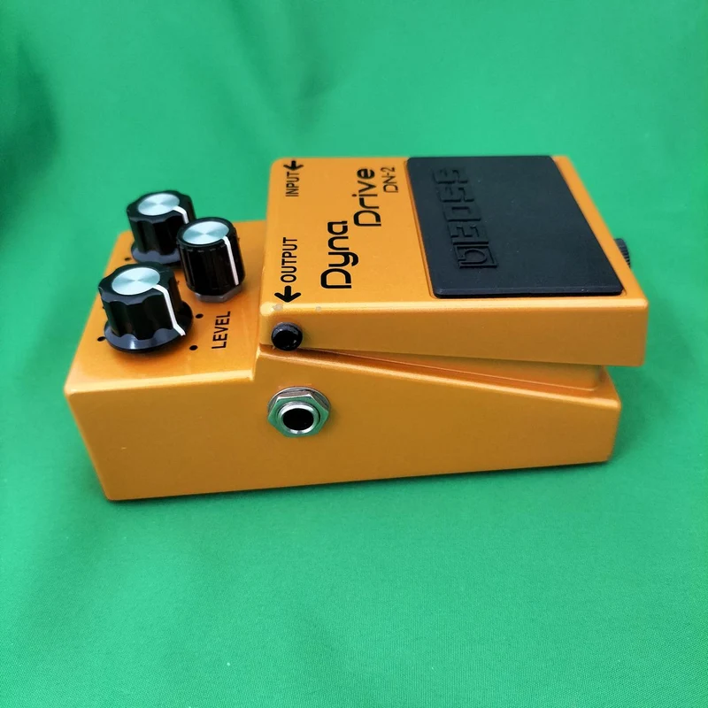 BOSS Effekte & Verzerrungseffekte DYNA DRIVE DN-2