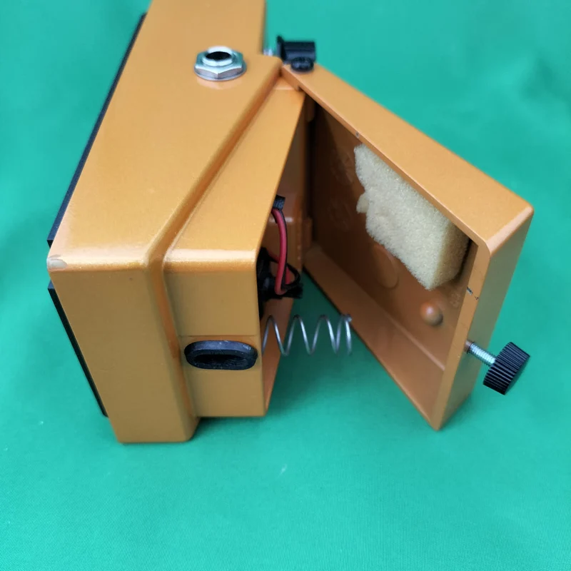 BOSS Effekte & Verzerrungseffekte DYNA DRIVE DN-2