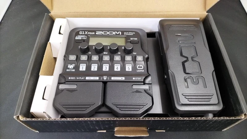 ZOOM Multi-Effekte G1X FOUR