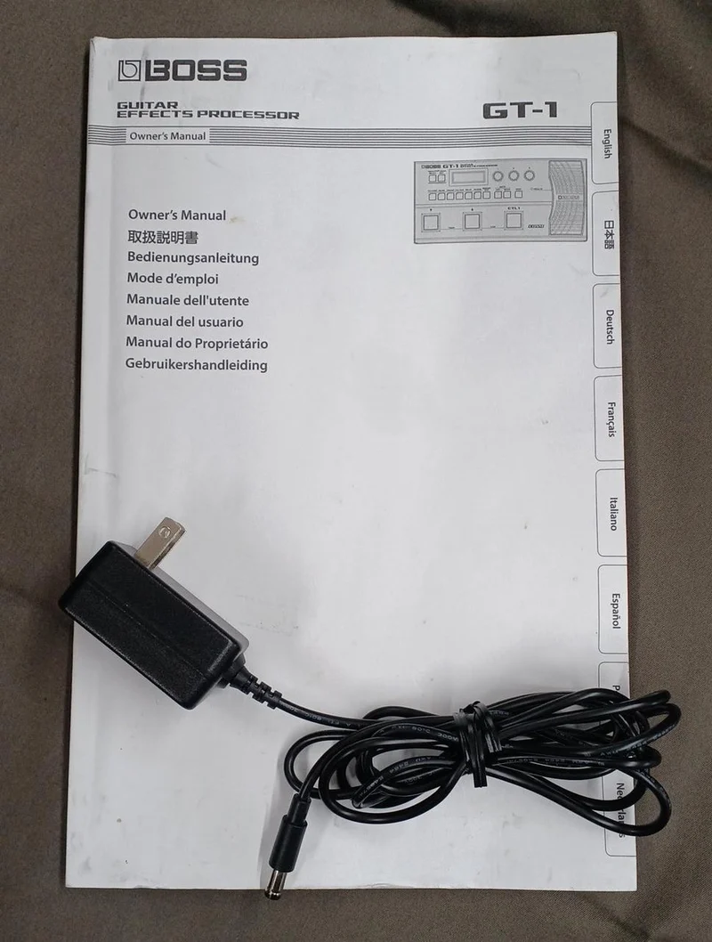BOSS Multi-Effektgerät GT-1