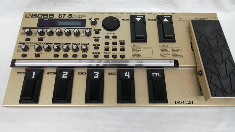 BOSS Multi-Effektgerät GT-6
