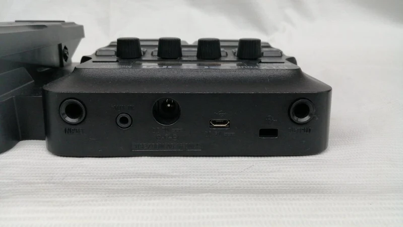 ZOOM Multi-Effekte G1X FOUR