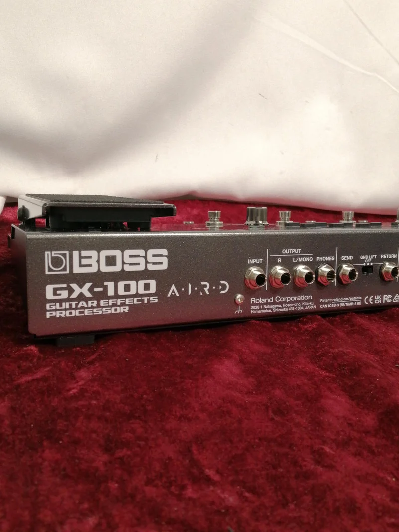 BOSS Multi-Effektpedal GX-100