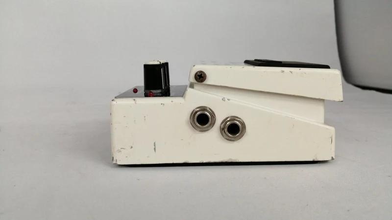 BOSS Effektpedal NS-2