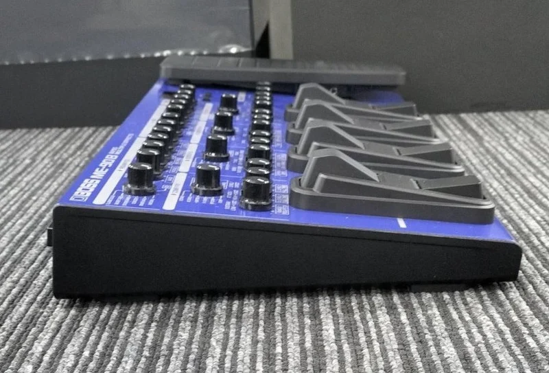 BOSS Multi-Effektpedal ME-90B