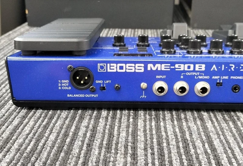 BOSS Multi-Effektpedal ME-90B