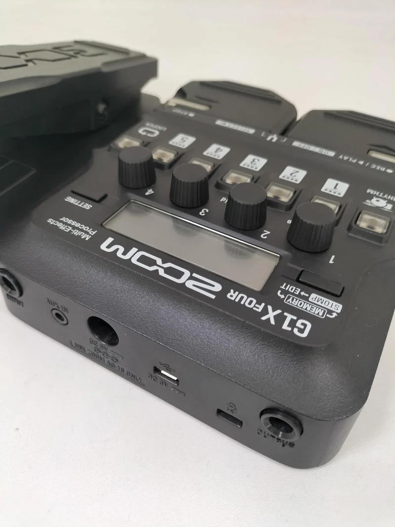 ZOOM Multi-Effekte GX1 FOUR