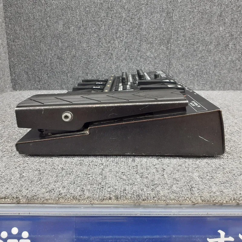 BOSS Multi-Effektgerät GT-8