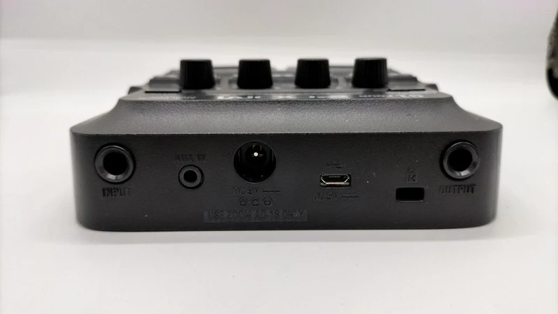 ZOOM Multi-Effekte G1 FOUR