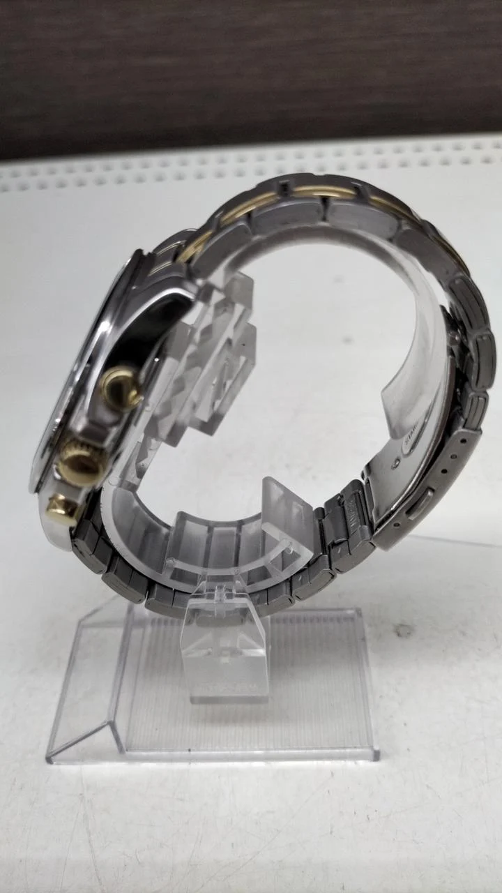 SEIKO Quarz-Chronograph 6T63-00G0 Silberfarben mit Kratzern